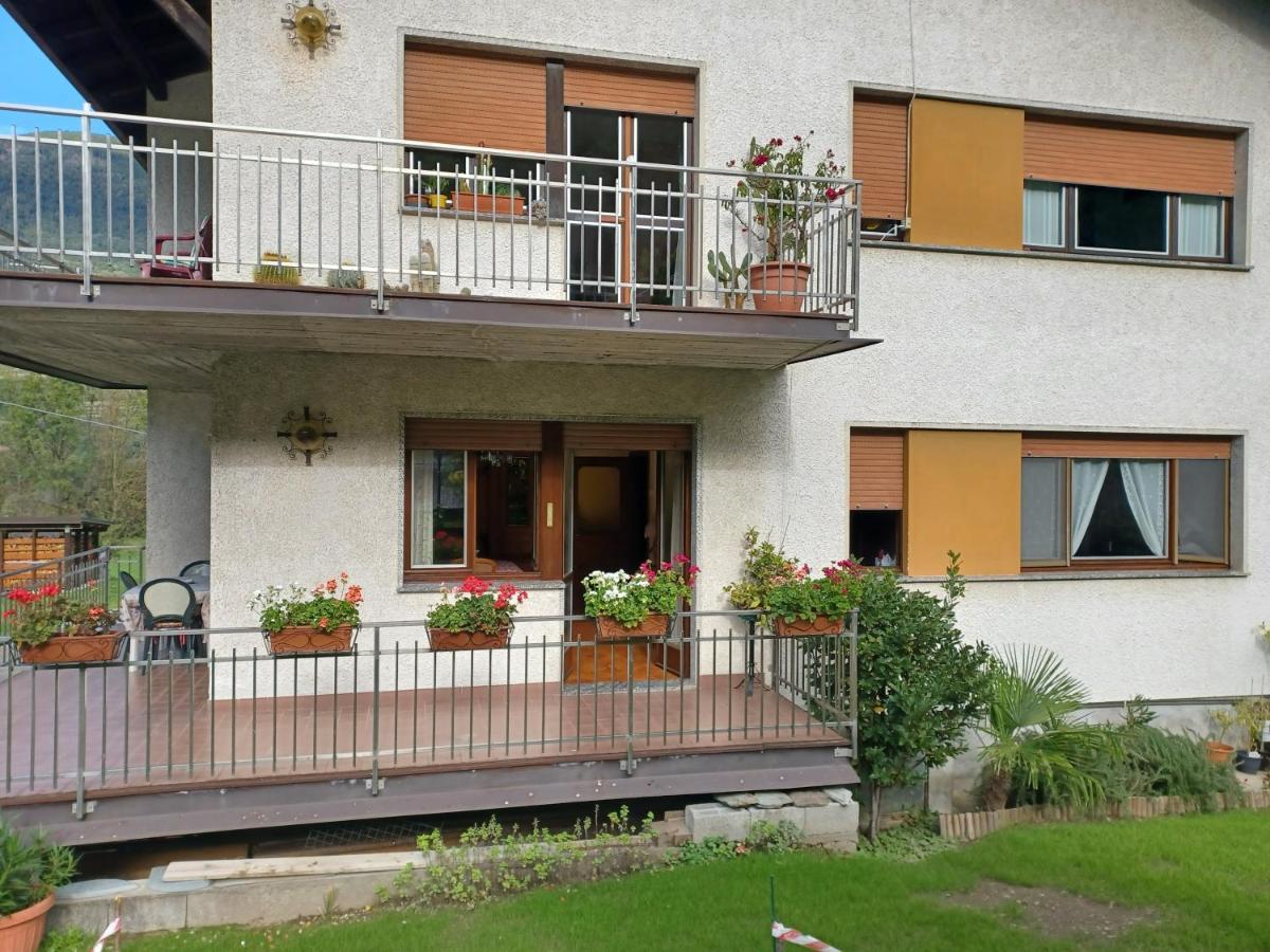B & B Sentiero Valtellina Castello dell'Acqua Eksteriør bilde